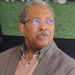 Oud-trainer Arnold Lobman eregast