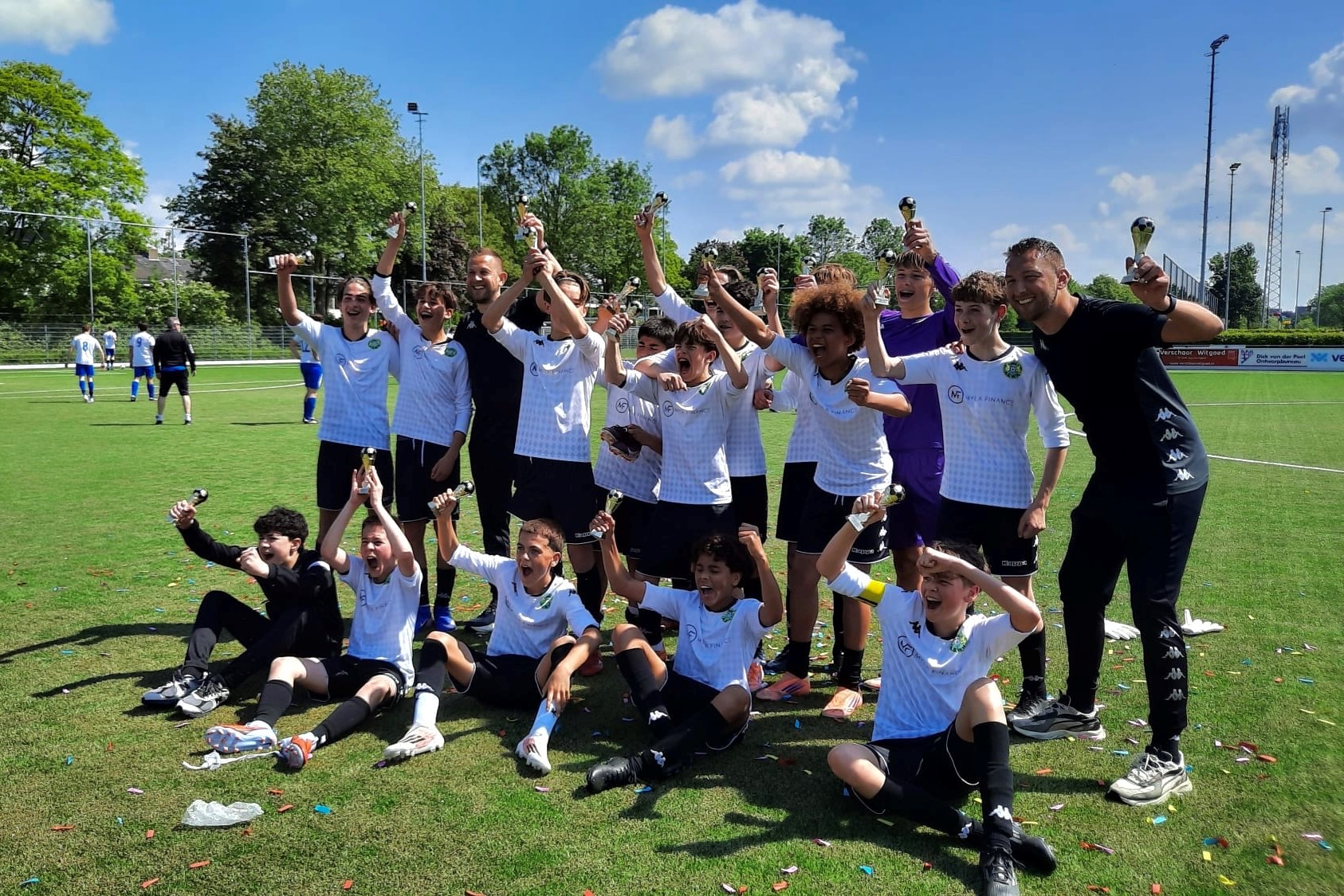 ASWH JO14-1 pakt de titel in de Hoofdklasse op zonovergoten Schildman ...
